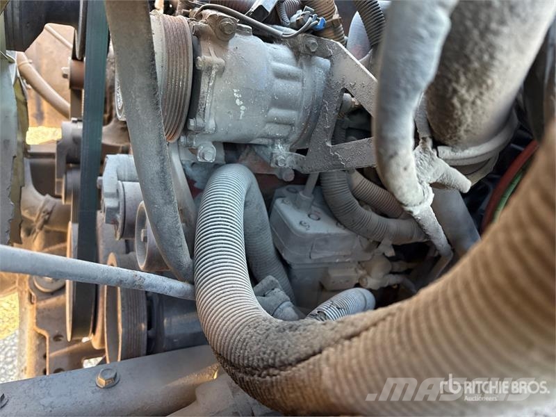 International 7600 Camion aspirateur, Hydrocureur