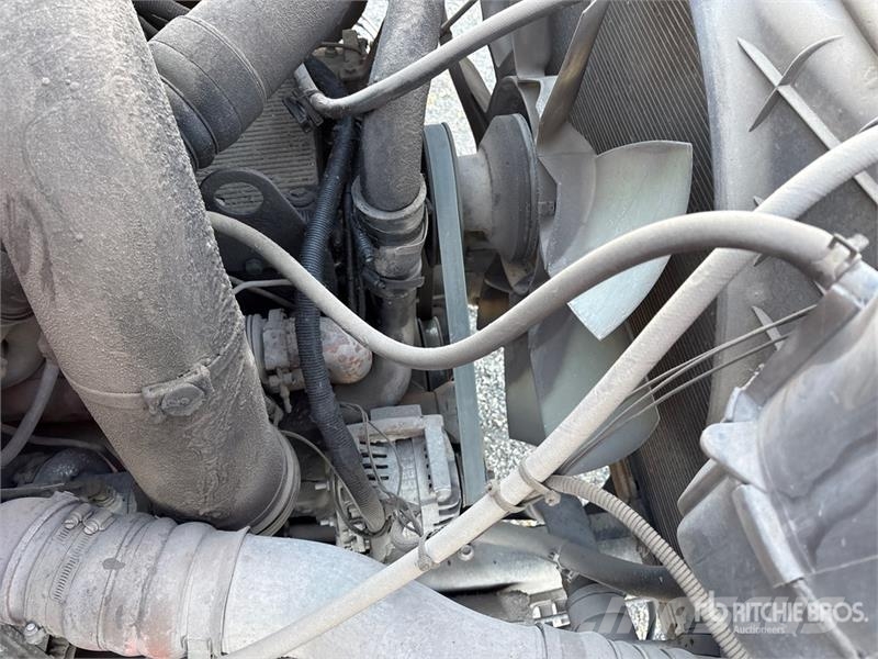 International 7600 Camion aspirateur, Hydrocureur