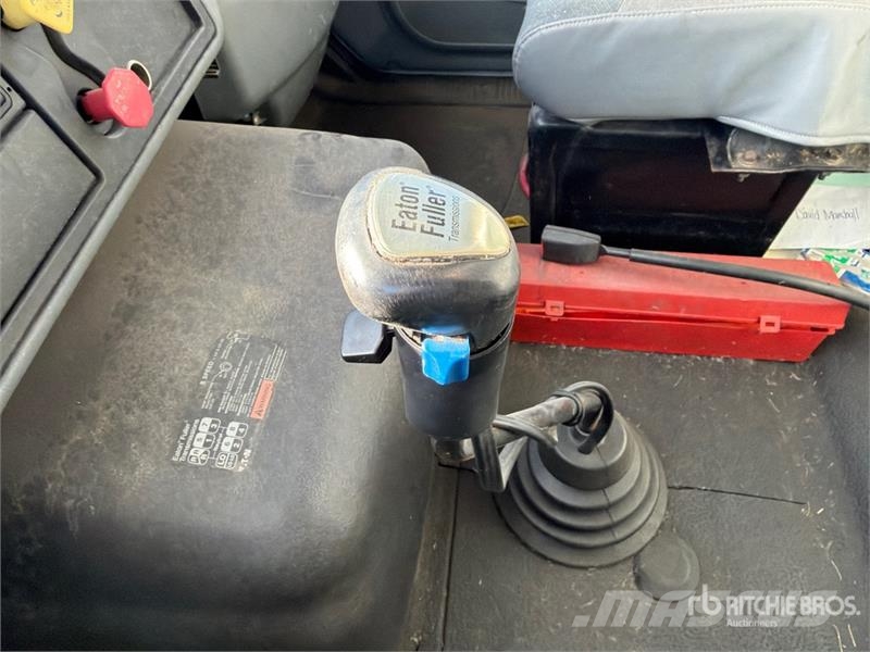 International 7600 Autotractoare