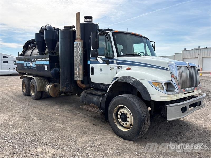 International 7600 组合/真空油槽车
