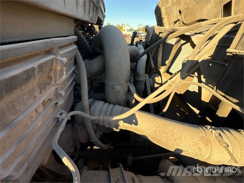 International 7600 Camion aspirateur, Hydrocureur