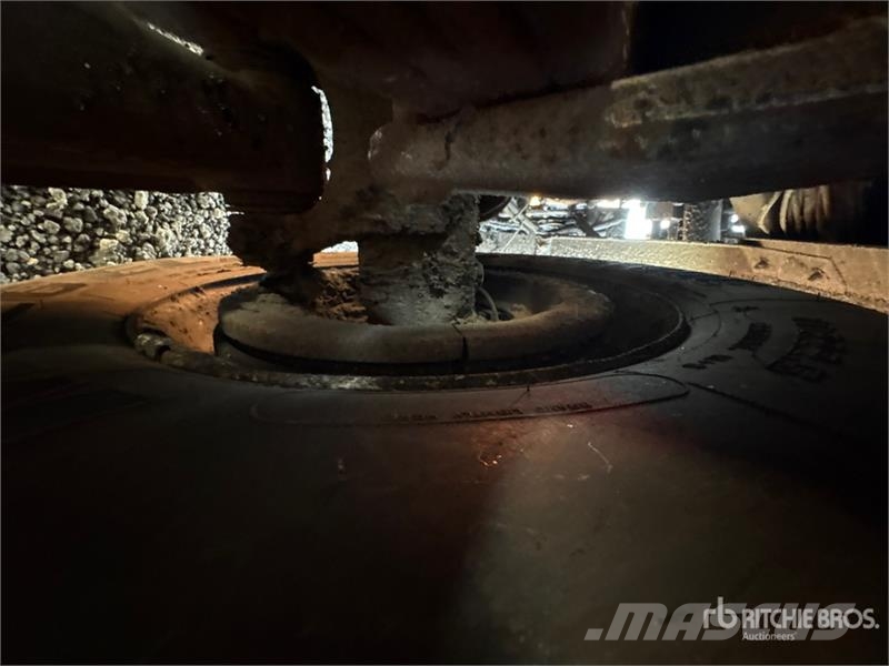 International 7600 شاحنات ذات صهاريج