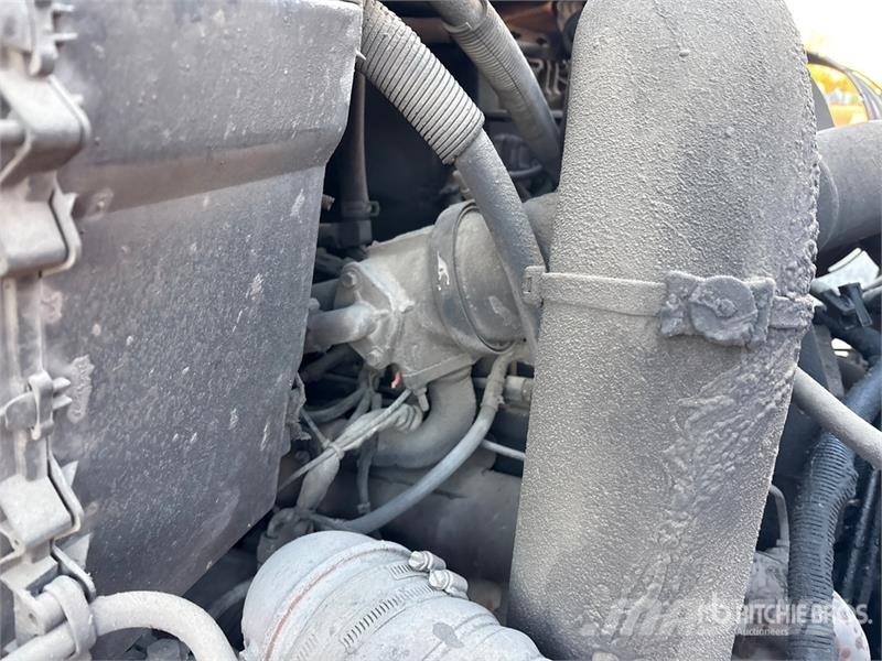 International 7600 Camion aspirateur, Hydrocureur