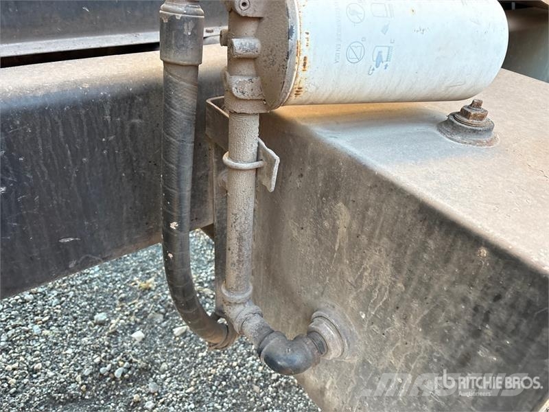 International 7600 Camion aspirateur, Hydrocureur