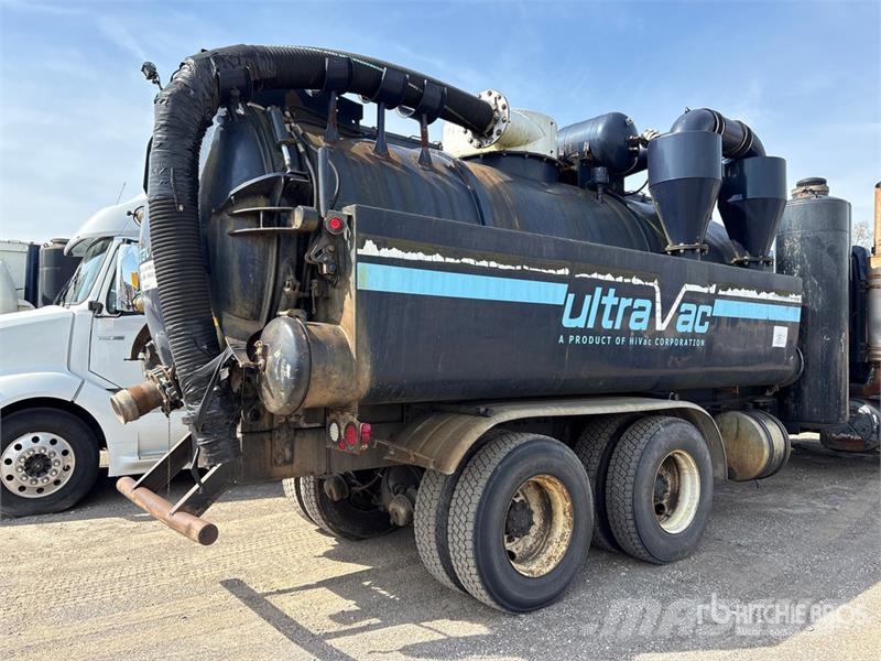 International 7600 组合/真空油槽车