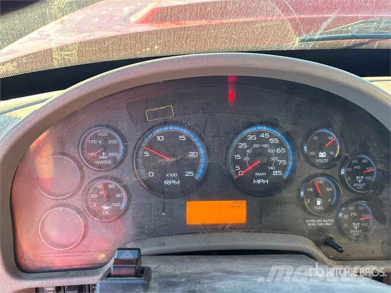 International 7600 شاحنات ذات صهاريج