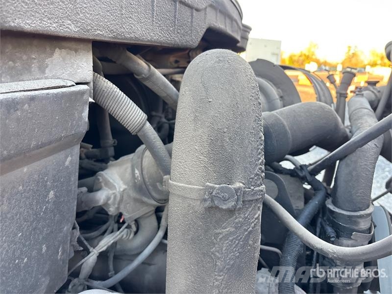 International 7600 Camion aspirateur, Hydrocureur
