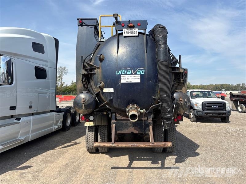 International 7600 组合/真空油槽车