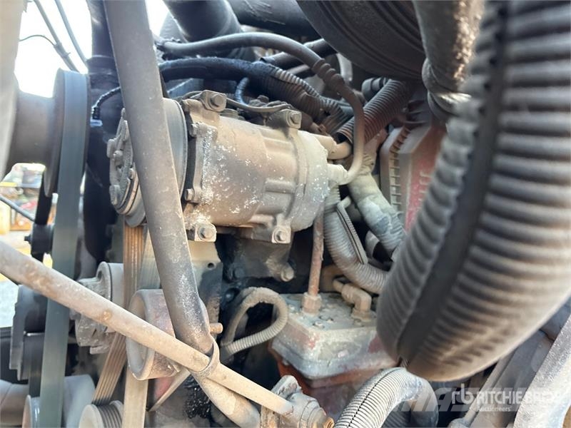 International 7600 Camion aspirateur, Hydrocureur