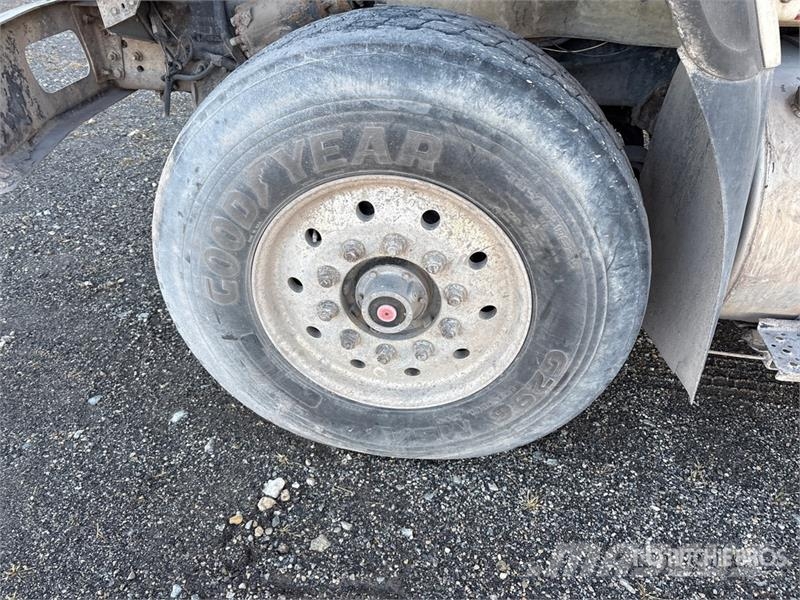International 7600 Camion aspirateur, Hydrocureur
