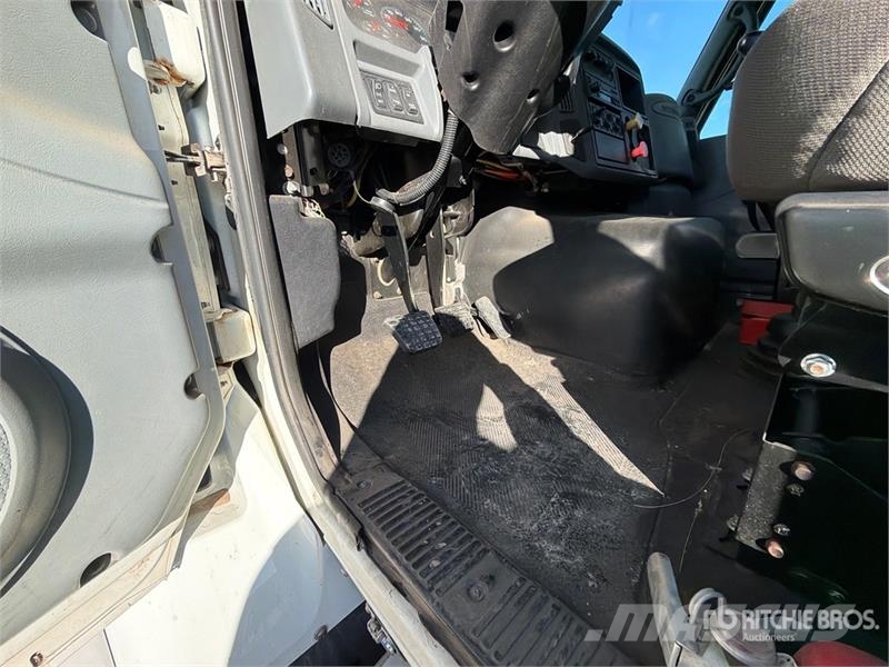 International 7600 Autotractoare