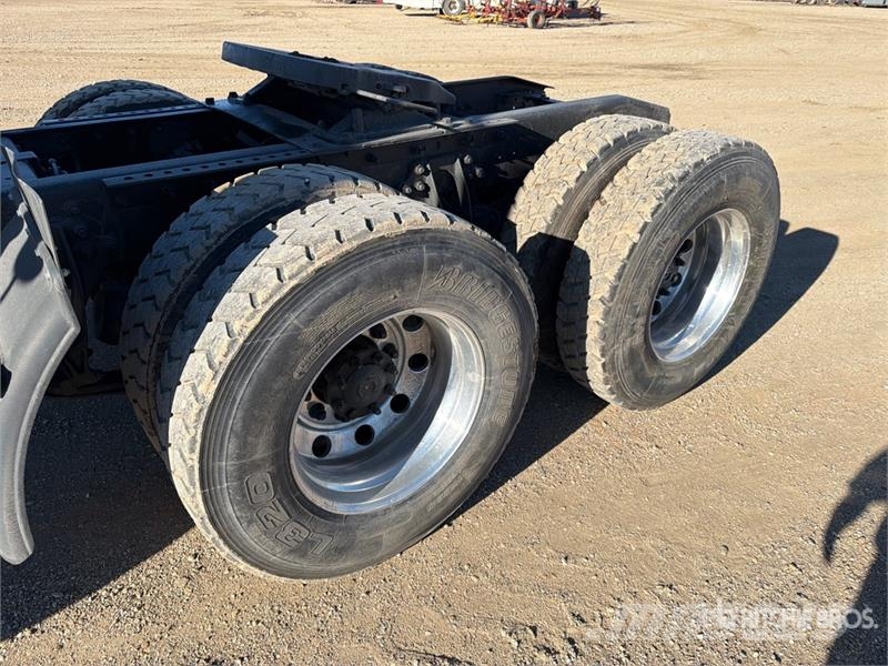 International 7600 Autotractoare
