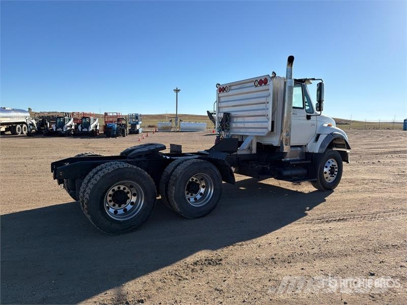 International 7600 Autotractoare