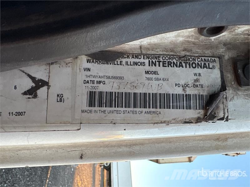 International 7600 Camion aspirateur, Hydrocureur