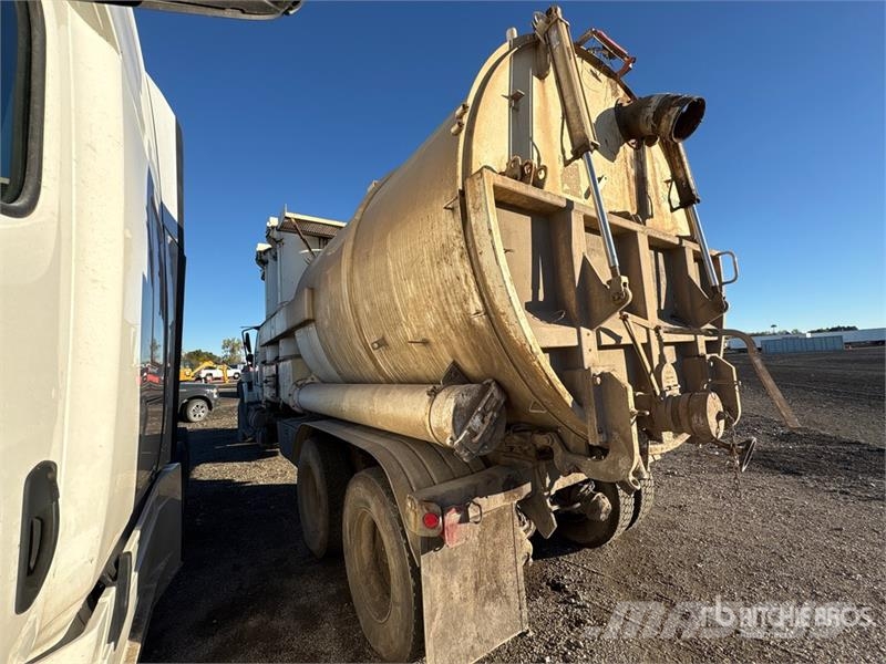 International 7600 Camion aspirateur, Hydrocureur