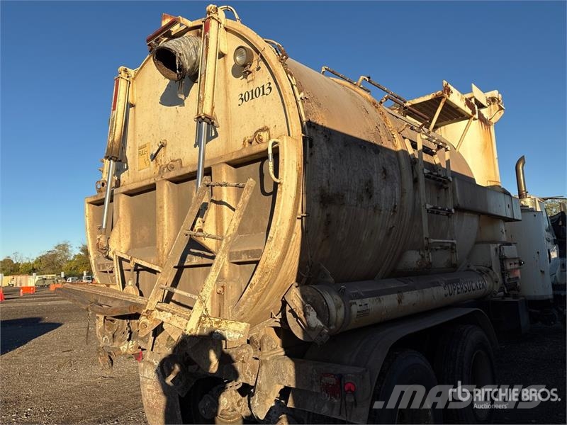International 7600 Camion aspirateur, Hydrocureur