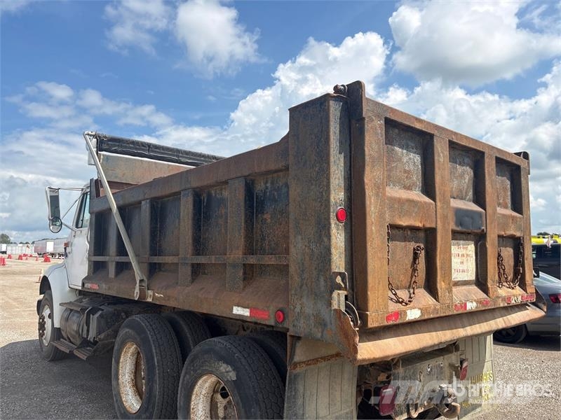 International 8100 自卸式货车