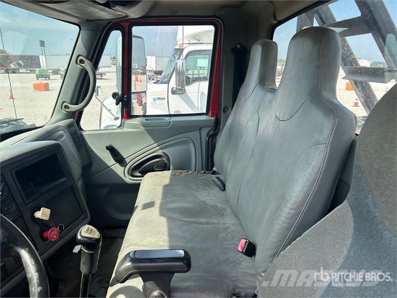 International 8500 Camiones plataforma