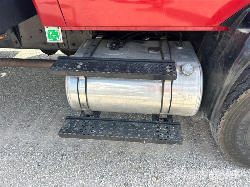 International 8500 Camiones plataforma
