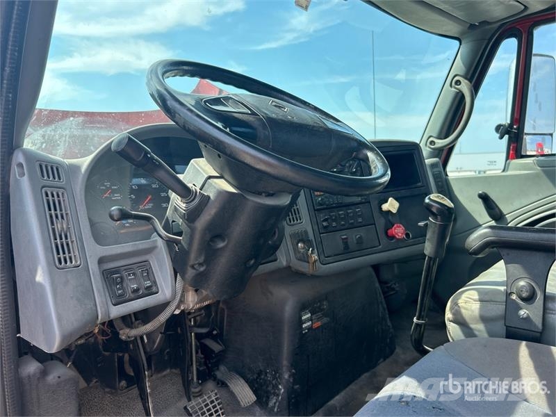 International 8500 Camiones plataforma