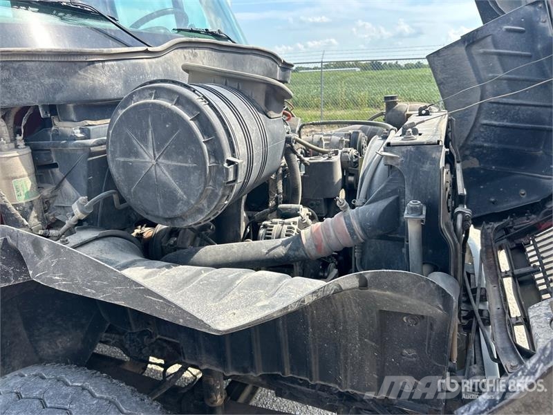 International 8500 Camiones plataforma