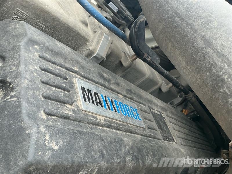 International 8600 Седельные тягачи