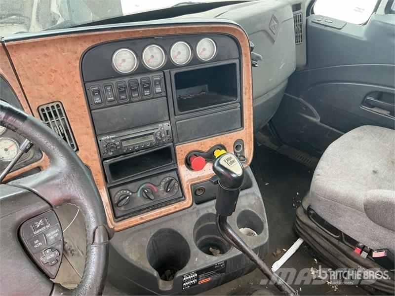 International 8600 Седельные тягачи
