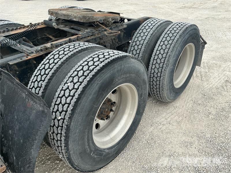 International 8600 Седельные тягачи