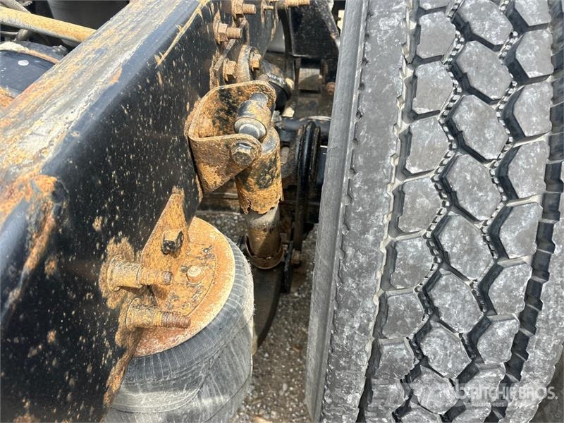 International 8600 Camiones tractor