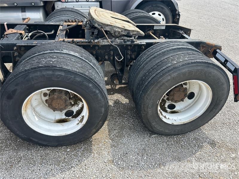 International 8600 Camiones tractor