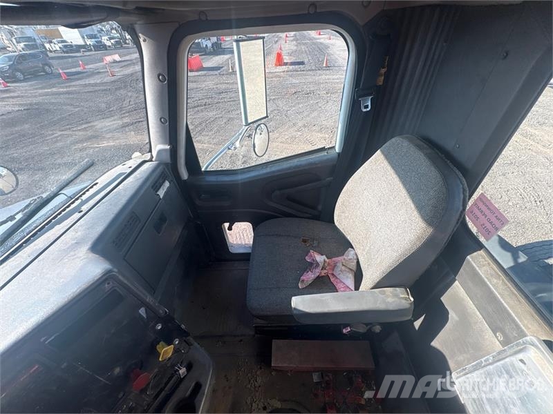 International 9100 وحدات الجر