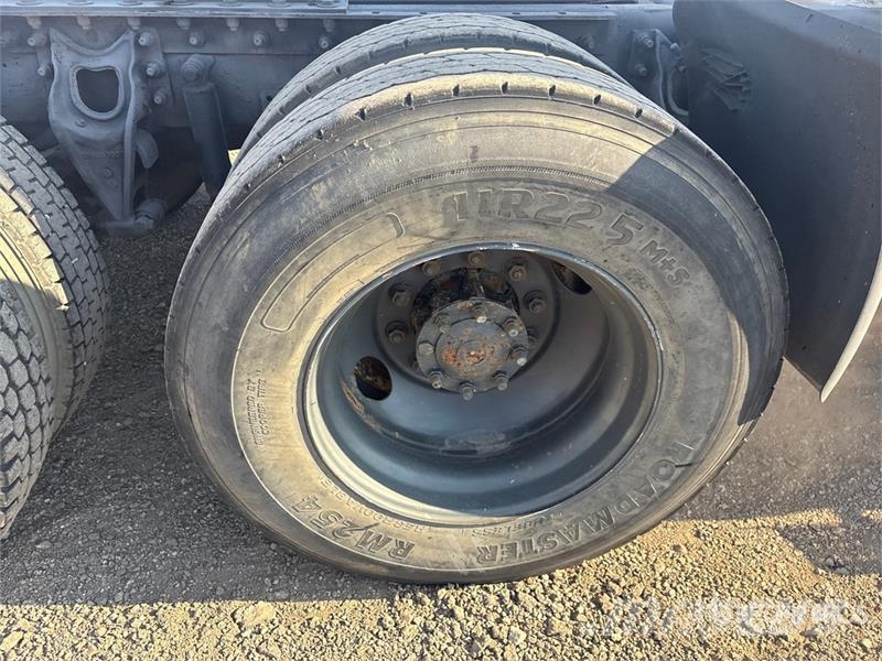 International 9100 وحدات الجر