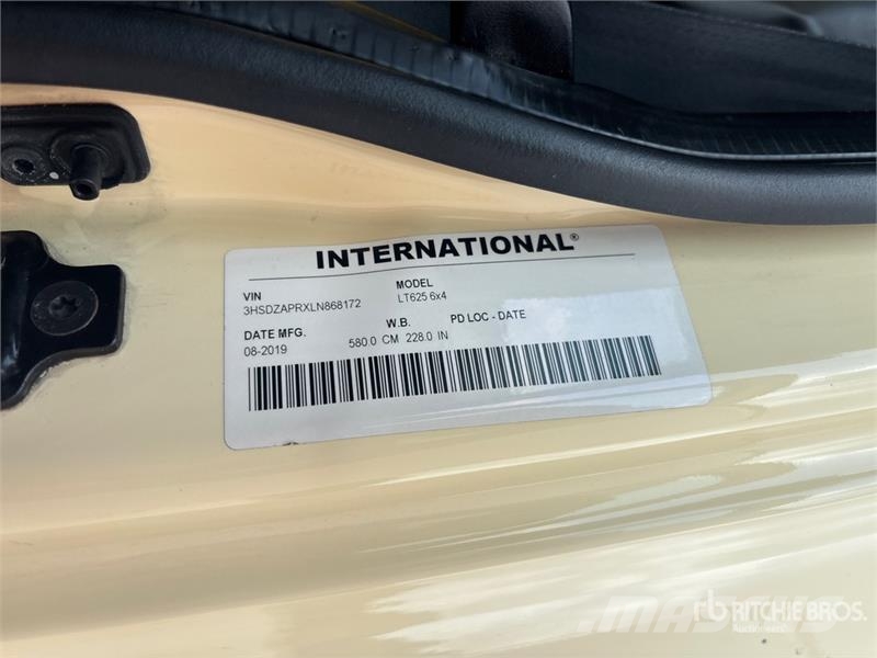 International LT625 Prime Movers