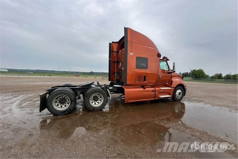 International LT625 Autotractoare