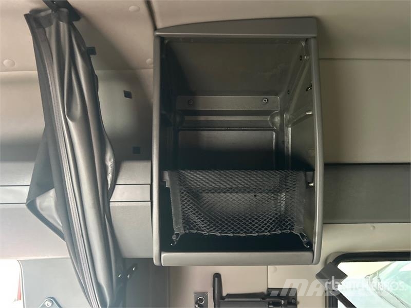 International LT625 وحدات الجر