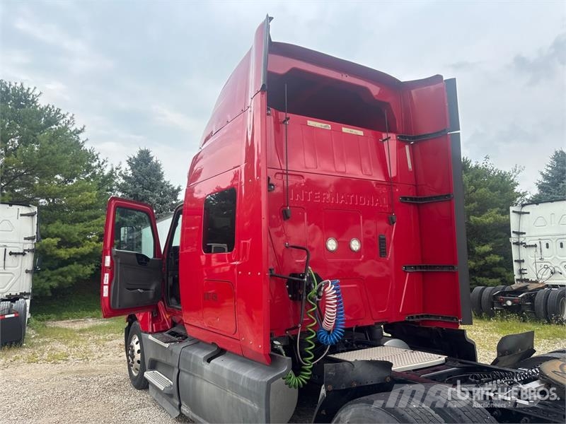 International LT625 트랙터 유닛