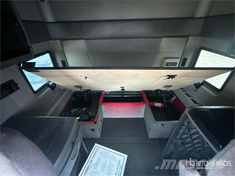 International LT625 وحدات الجر