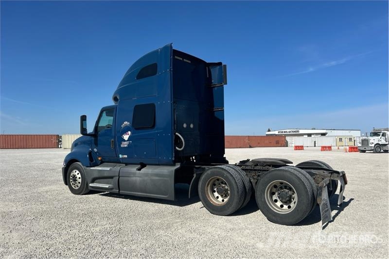International LT625 트랙터 유닛