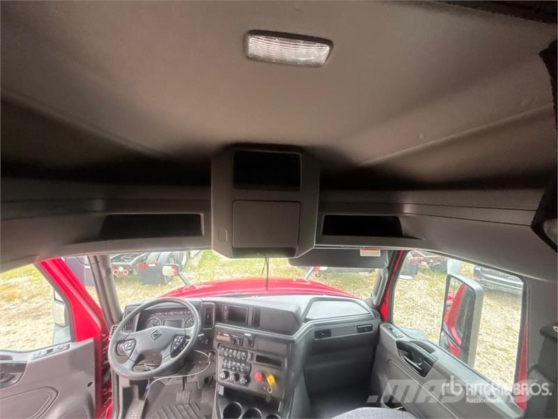 International LT625 트랙터 유닛
