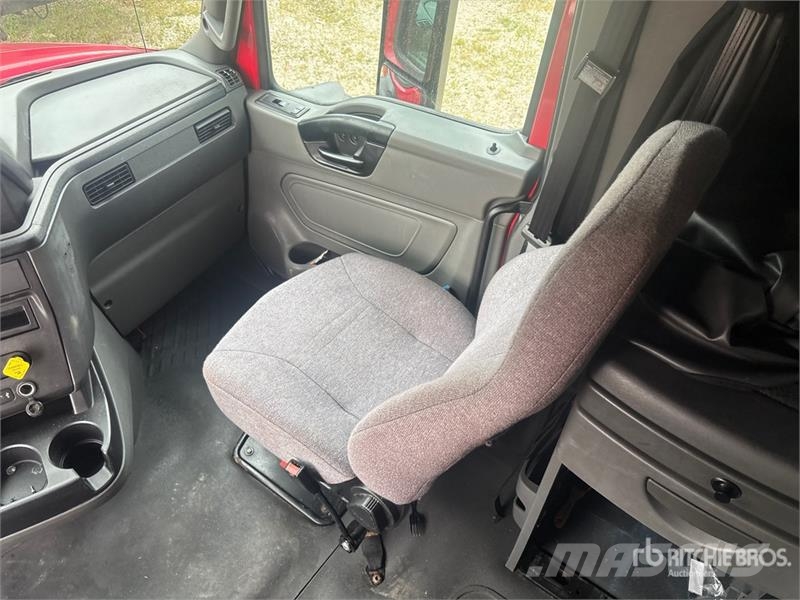 International LT625 트랙터 유닛