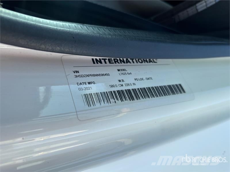 International LT625 Vetopöytäautot