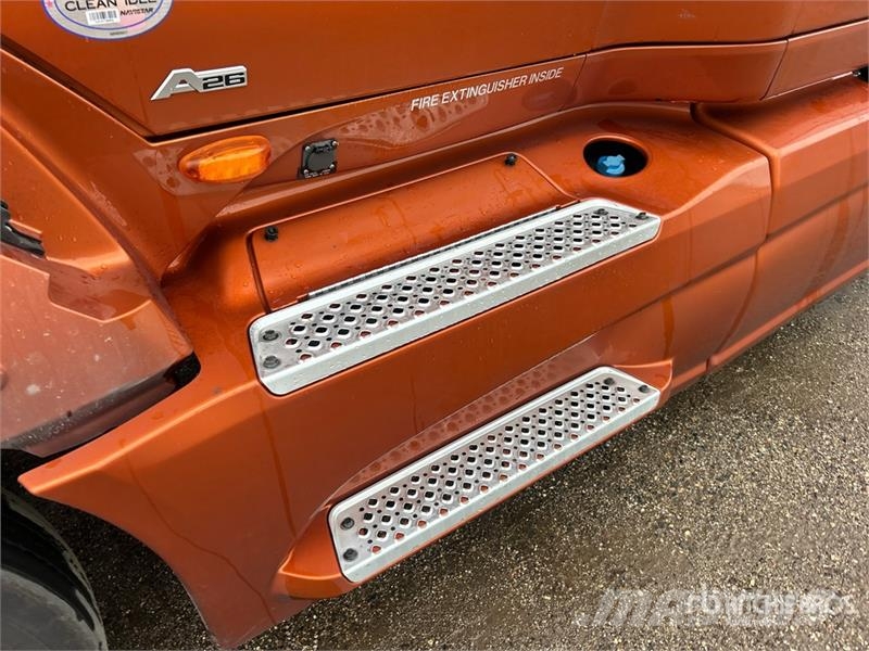 International LT625 Autotractoare