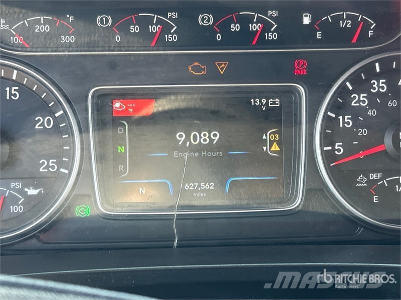 International LT625 Тягачі