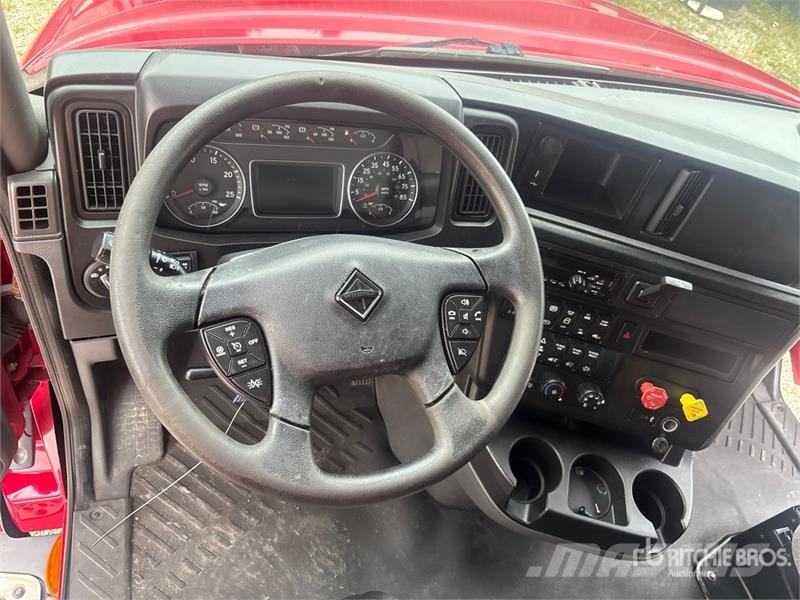 International LT625 트랙터 유닛
