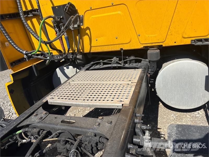 International LT625 Tracteur routier