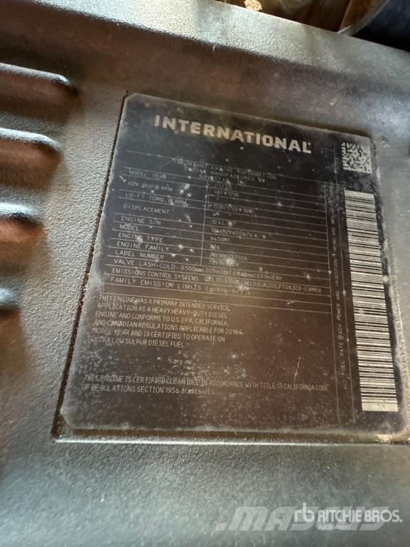 International LT625 Trekkers