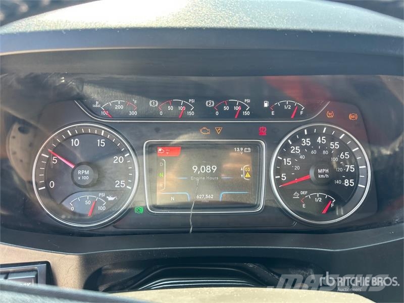 International LT625 Тягачі