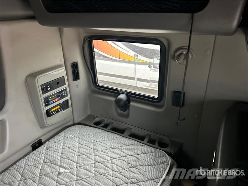 International LT625 Traktorske jedinice