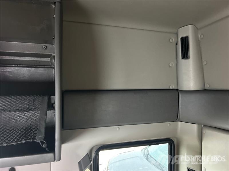 International LT625 وحدات الجر