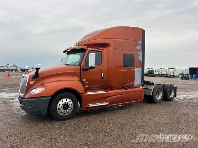International LT625 Autotractoare